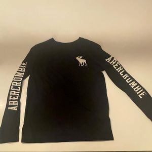 Abercrombie long sleeve runs a little small.
